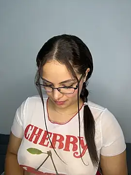 צ'אט XXX בשידור חי של Tayler_Kim