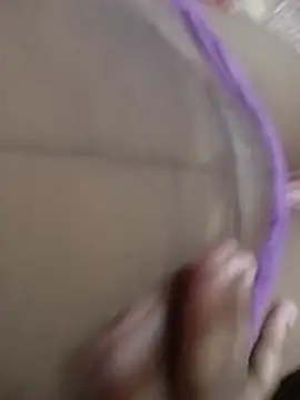 riyabhabh2 Adlı Modelin Canlı XXX Sohbeti