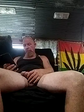 Redhitcher Show in webcam