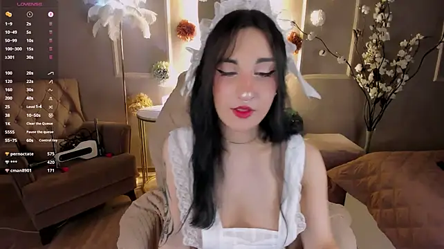 Lii_Rose Adlı Modelin Canlı XXX Sohbeti