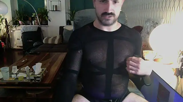 Chat XXX en directo de tomz0819