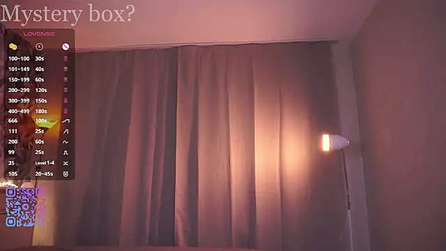 XXX chat uživo modela KaliNessler