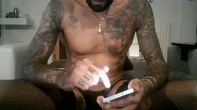 ilbadboy webcam show