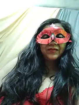LOVE__RANI Adlı Modelin Canlı XXX Sohbeti