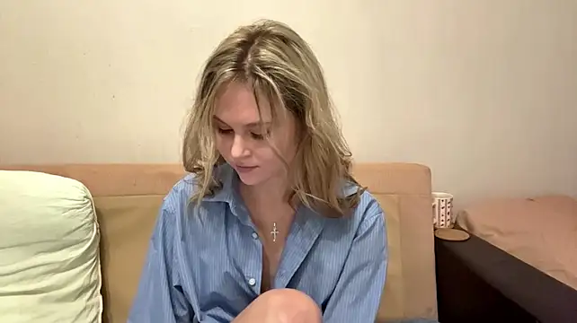 ColetteSolverud Chat XXX in diretta