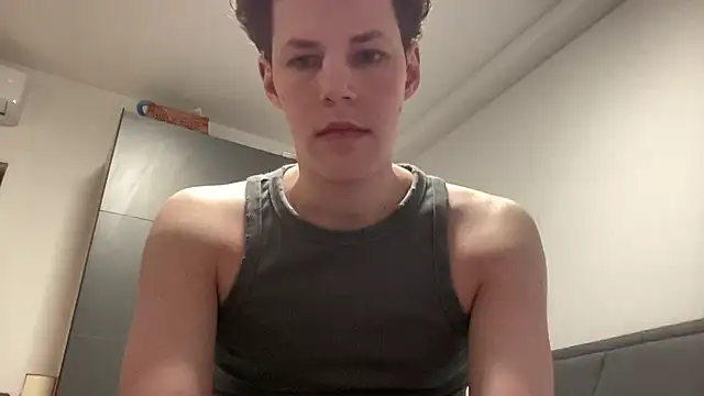 Hot_Adam_: απευθείας συνομιλία ΧΧΧ