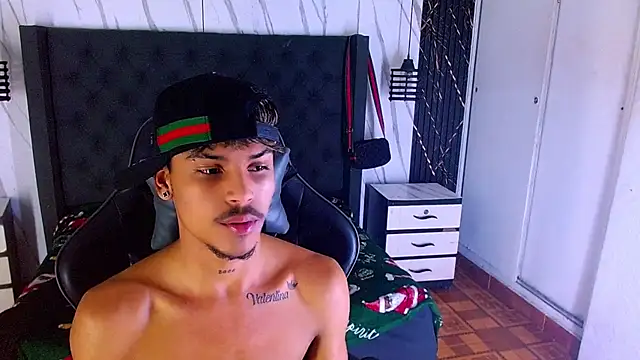 دردشة Angel_foxc13 الجنسية المباشرة