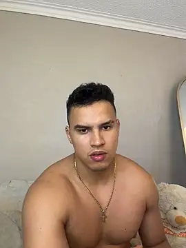 Maxi_and_Ares' Webcam Show