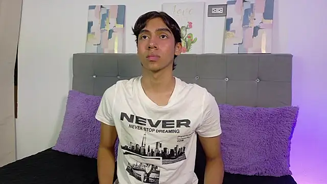 Chat +18 de Eros_Lux ao vivo