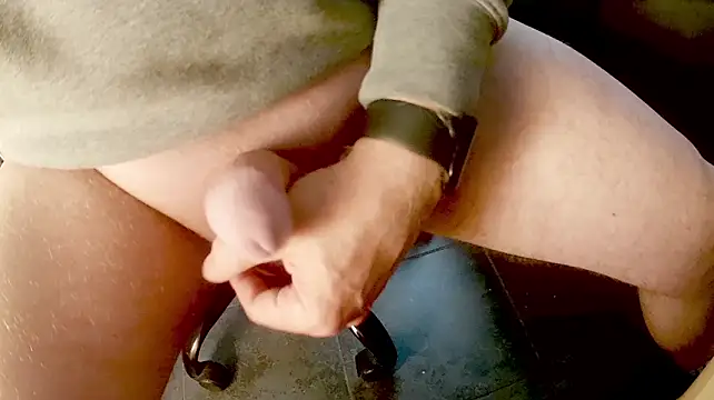 צ'אט XXX בשידור חי של prettythickcock