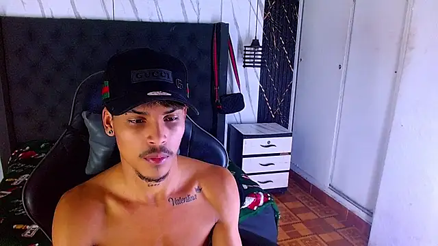 Angel_foxc13 – Naživo XXX chat