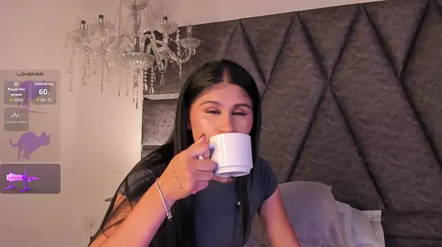 Cleopattra 라이브 XXX 채팅