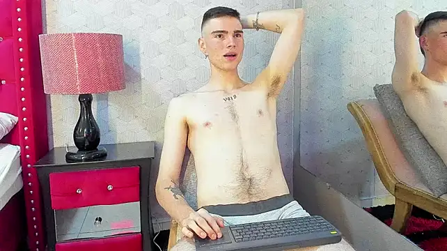 Chat XXX en directo de NickWild