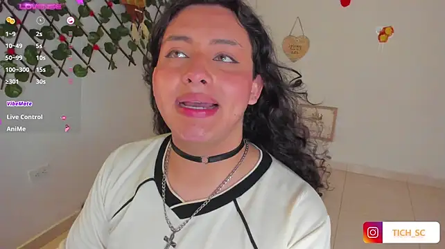 צ'אט XXX בשידור חי של TICH____