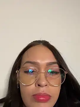 Lyly_Angelll Live XXX Chat