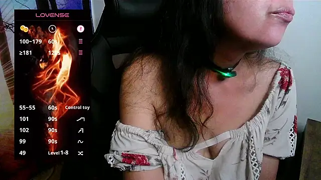 צ'אט XXX בשידור חי של Whisperingfire