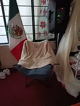 LaInsaciableIntensa 라이브 XXX 채팅