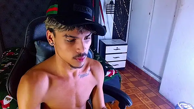 Angel_foxc13のライブXXXチャット
