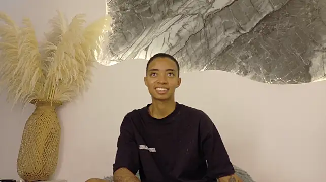 Samy_King23のライブXXXチャット