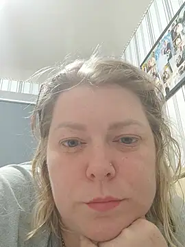 Živý XXX chat Harle_Quinn