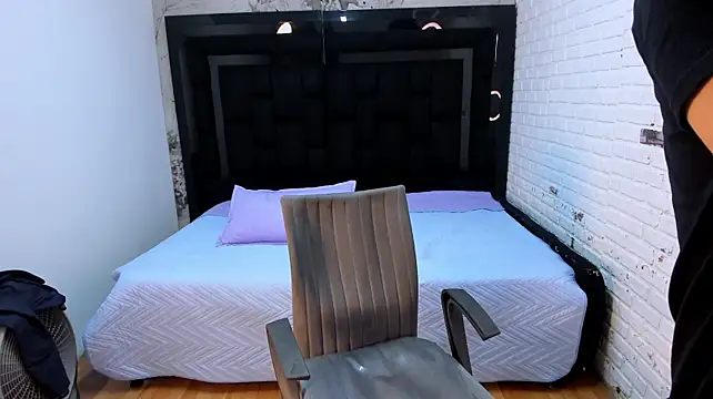 AleNoah_ XXX чат на живо