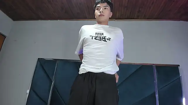XXX chat uživo modela Colman1_