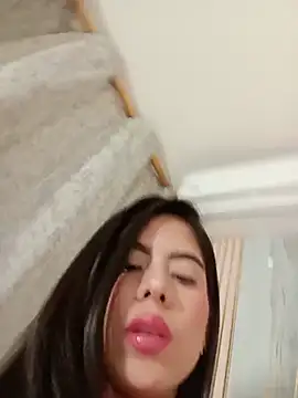 IvannaOwen Chat XXX in diretta