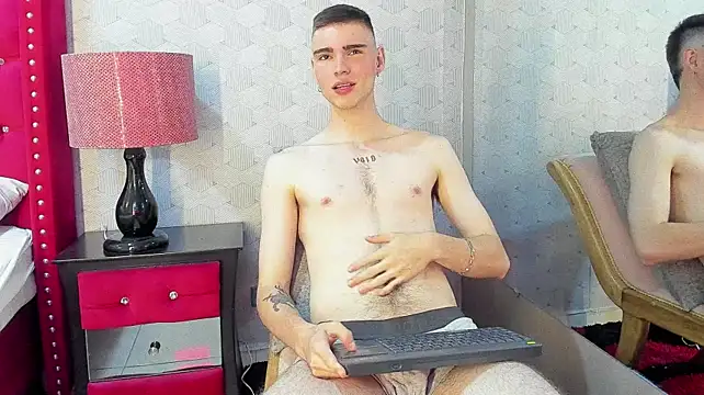 Chat +18 de NickWild ao vivo