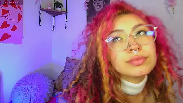 دردشة MarieTaylor_ الجنسية المباشر ة