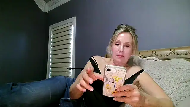 Lisaisluscious Adlı Modelin Canlı XXX Sohbeti