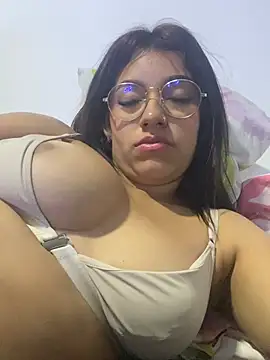 Chatroom XXX en direct de liahot69