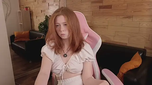 LanaRhoady's Live XXX Chat