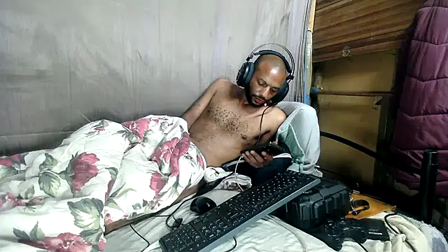 Camodick Adlı Modelin Canlı XXX Sohbeti