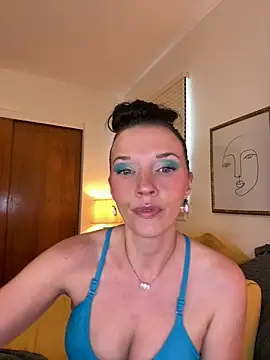 دردشة MaciiMayy الجنسية المباشرة