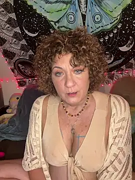 Chat +18 de SuzyCatzz ao vivo