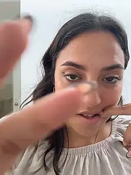 Chat +18 de MeggyMae_ ao vivo