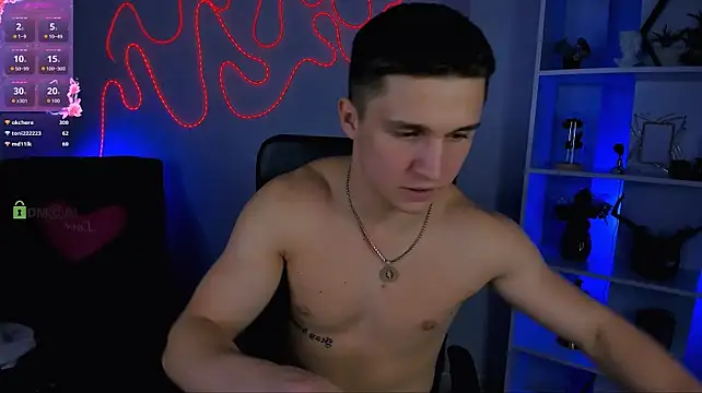 emmanuel_shine Adlı Modelin Canlı XXX Sohbeti