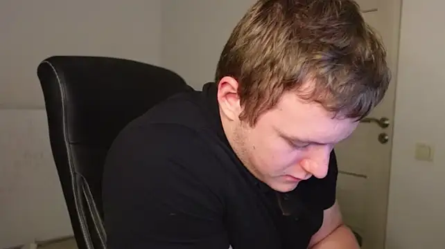 Živý XXX chat Richard_Dullas