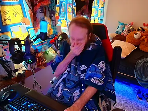 MrFrizby6211 élő XXX-chatje