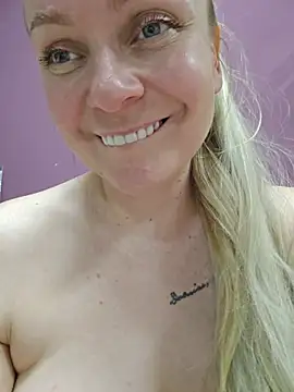 Bondgirl_013 Obrolan Langsung XXX