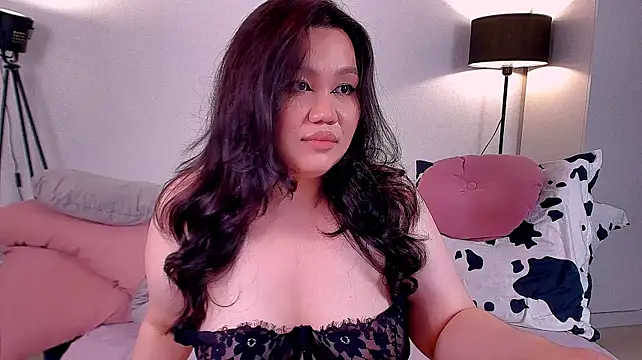 _chia_chia's Live XXX Chat