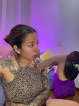 _antonella_dreamss élő XXX-chatje