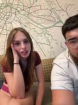 XXX chat uživo modela MrAndMrsSavage