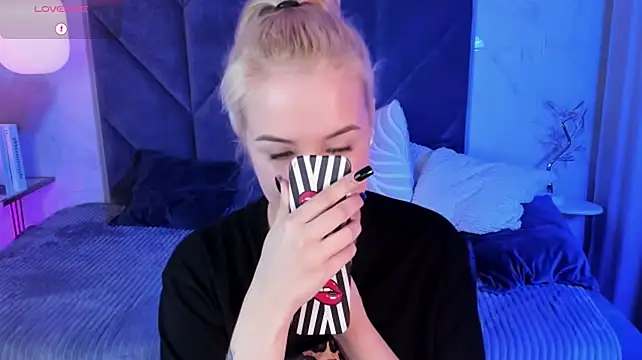StephanieSweety Live XXX-Chat
