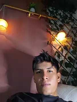 ZaneHoward – Naživo XXX chat