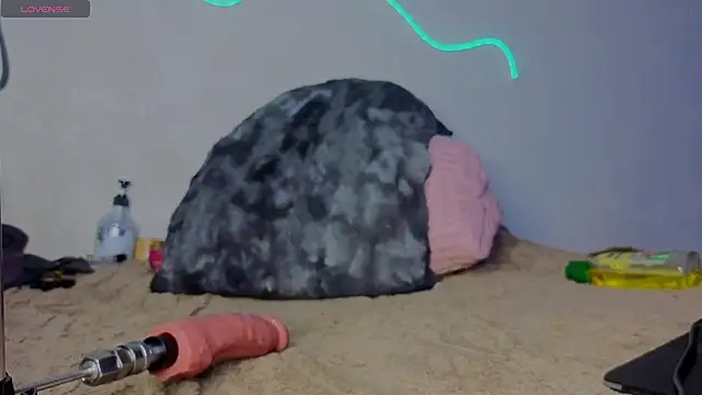 Chat XXX ao vivo de Pretty-Caramel1
