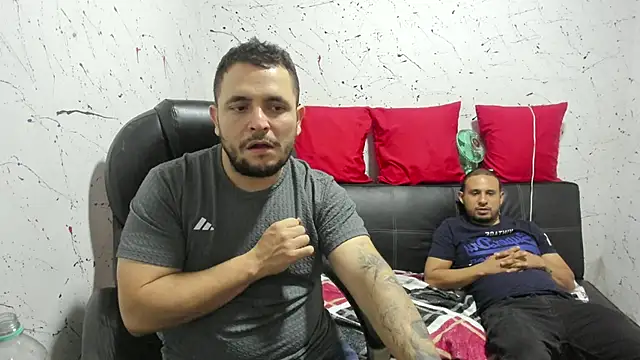 Chat +18 de _ace_ventura ao vivo