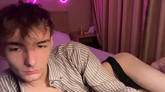 YourLucius – Naživo XXX chat
