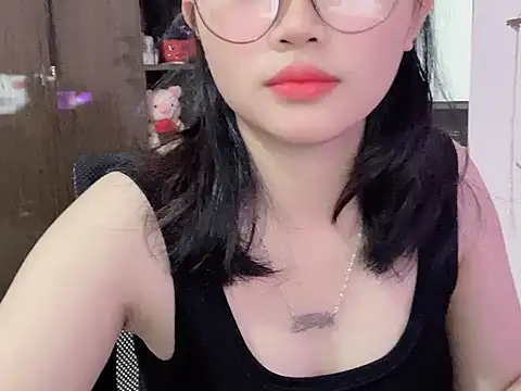 ThuPhuong888 即時 XXX 聊天