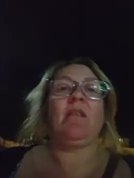 lady_charlyne élő XXX-chatje